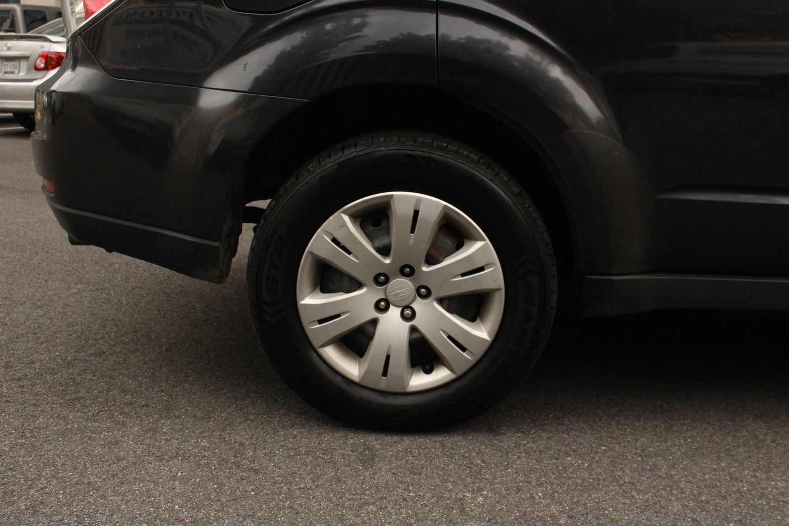Used 2010 Subaru Forester 2.5X AWD/4WD image 5