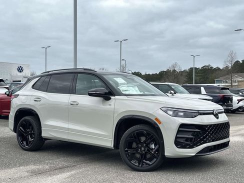 New 2026 Volkswagen Tiguan SE R-Line AWD/4WD image 29