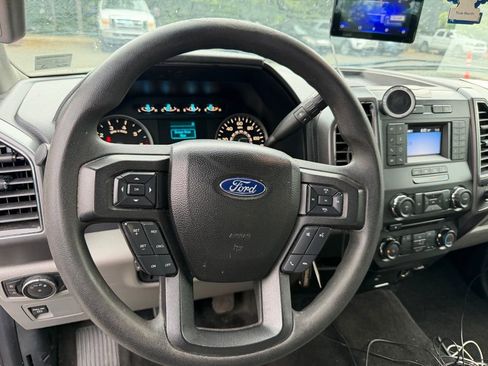 Used 2018 Ford F150 XLT AWD/4WD image 12