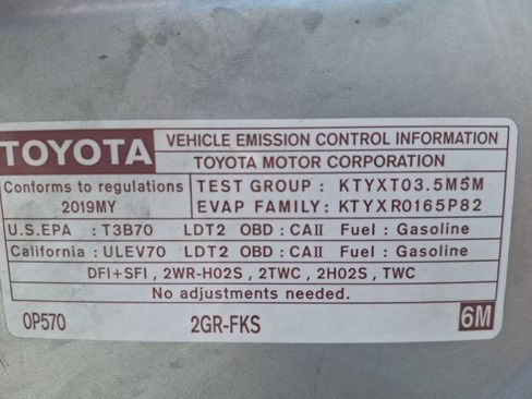 Used 2019 Toyota Highlander XLE w/ Carpet Mat Package (TMS) FWD image 20
