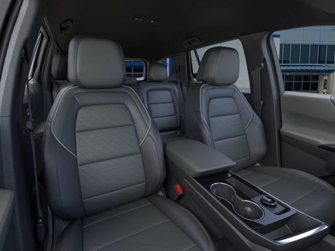 New 2026 Chevrolet Equinox LT w/ Convenience Package II FWD image 16