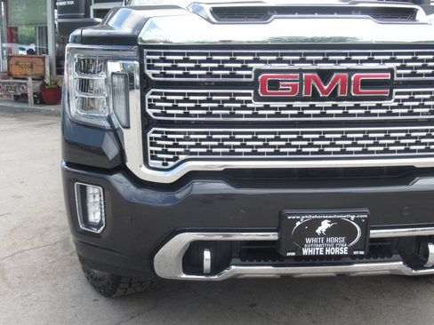 Used 2020 GMC Sierra 2500 Denali AWD/4WD image 3