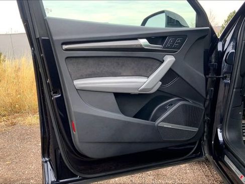 Used 2019 Audi SQ5 Prestige w/ Prestige Package image 26