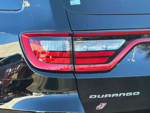 Used 2022 Dodge Durango GT image 9