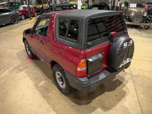 Used 1999 Chevrolet Tracker 2WD Convertible w/ Preferred Equipment Group 2 image 16