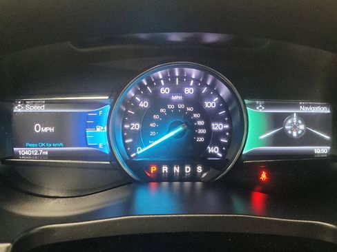 Used 2018 Ford Explorer XLT w/ Equipment Group 202A FWD image 23