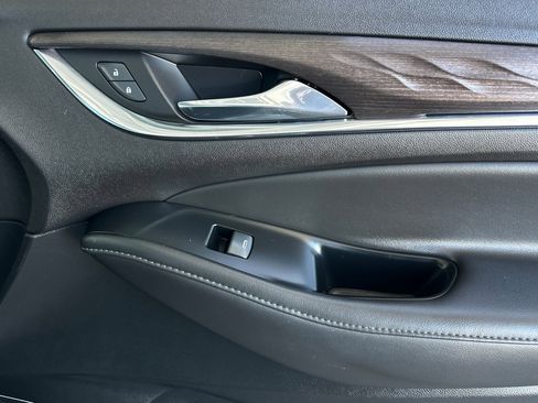 Certified 2023 Buick Enclave Avenir w/ Avenir Technology Package image 23