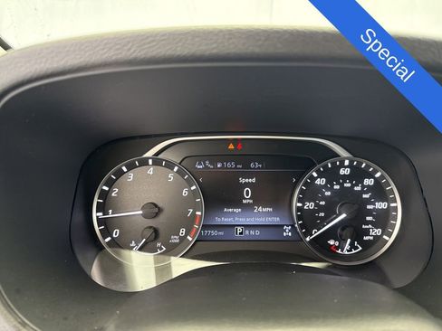 Used 2024 Nissan Frontier SV w/ Hardbody Edition AWD/4WD image 22