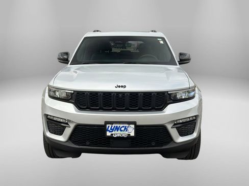 Used 2024 Jeep Grand Cherokee Limited w/ Luxury Tech Group II AWD/4WD image 7