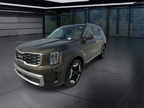 Used 2023 Kia Telluride S w/ S Sunroof Package image 4