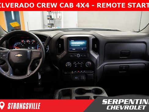 Used 2020 Chevrolet Silverado 1500 Custom w/ Custom Value Package image 9