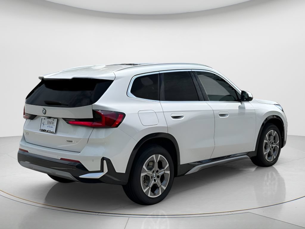 New 2026 BMW X1 xDrive28i w/ Technology Package AWD/4WD image 5