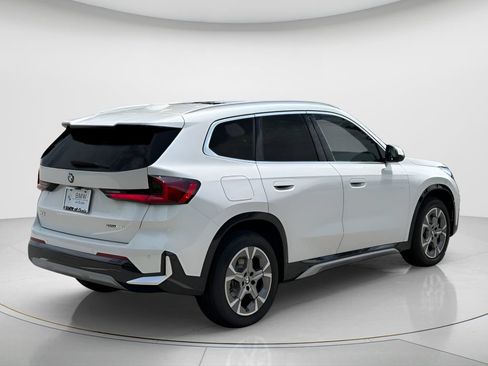 New 2026 BMW X1 xDrive28i w/ Technology Package AWD/4WD image 5