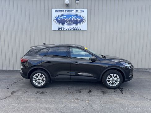 Used 2025 Ford Escape Active AWD/4WD image 6