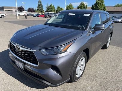 Used 2023 Toyota Highlander L
