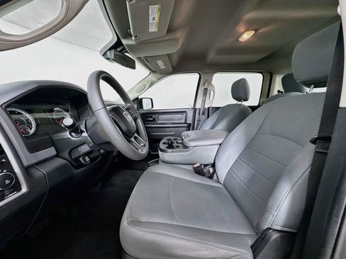 Used 2018 RAM 1500 Express w/ Express Value Package RWD image 19