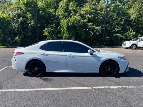 Used 2022 Toyota Camry XSE FWD image 21