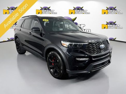 Used 2024 Ford Explorer ST w/ Technology Package AWD/4WD image 3