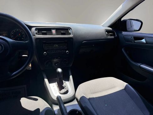 Used 2014 Volkswagen Jetta S FWD image 20