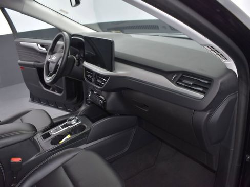 Used 2024 Ford Escape Platinum AWD/4WD image 22