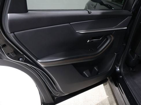 Used 2025 MAZDA CX-70 3.3 Turbo w/ Preferred Package image 20