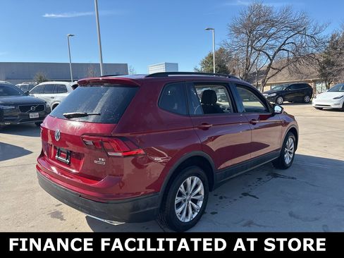 Used 2018 Volkswagen Tiguan S image 5