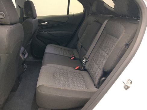 Used 2024 Chevrolet Equinox LT FWD image 18