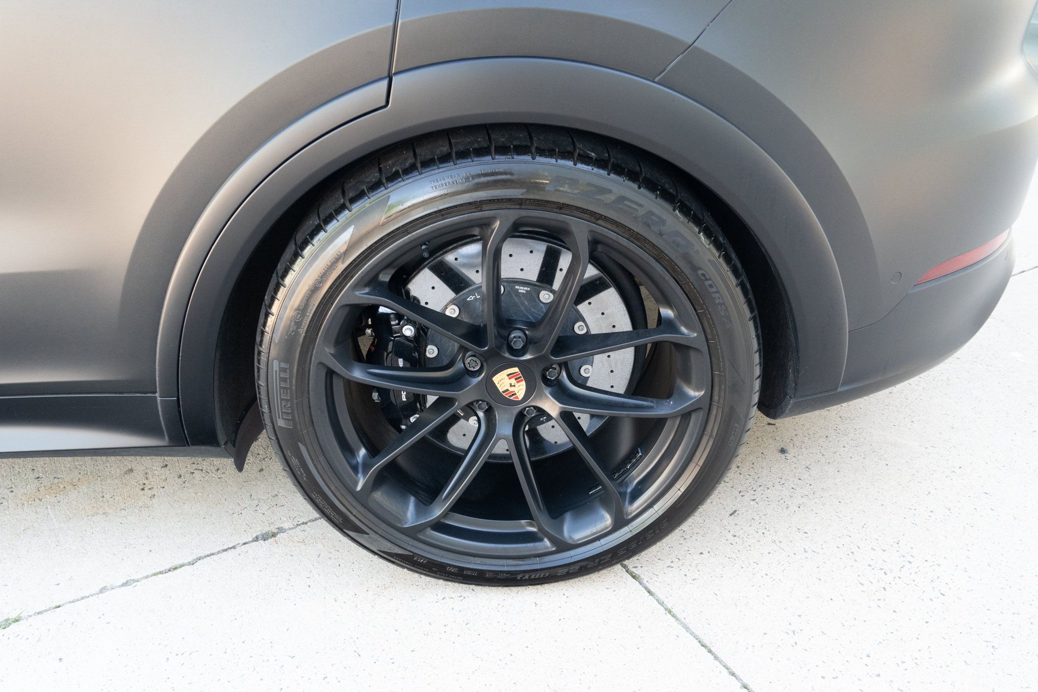 Used 2024 Porsche Cayenne Turbo GT AWD/4WD image 9