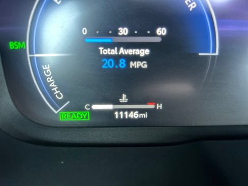 Used 2025 Toyota RAV4 XSE w/ Advanced Technology Package AWD/4WD image 21