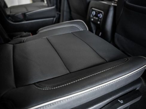 Used 2023 Chevrolet Tahoe Premier image 30