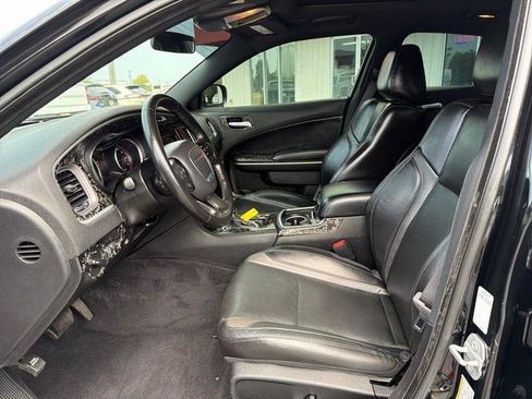 Used 2022 Dodge Charger SXT w/ Leather Interior Group RWD image 15