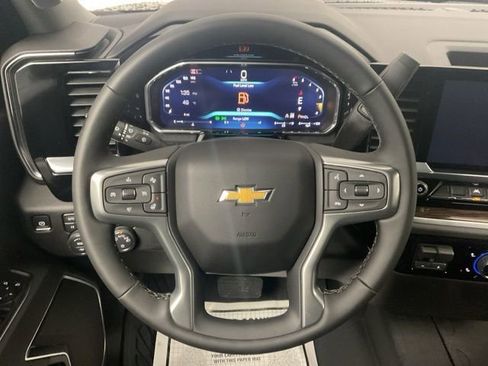New 2026 Chevrolet Silverado 1500 LT w/ Z71 Off-Road Package image 14