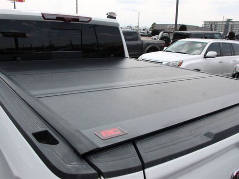 Used 2022 GMC Sierra 1500 AT4X AWD/4WD image 19