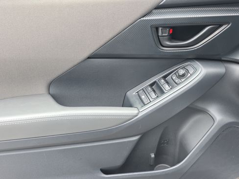 Used 2024 Subaru Crosstrek 2.0i Premium image 23