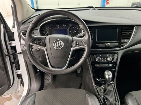 Used 2022 Buick Encore Preferred w/ Safety Package image 19