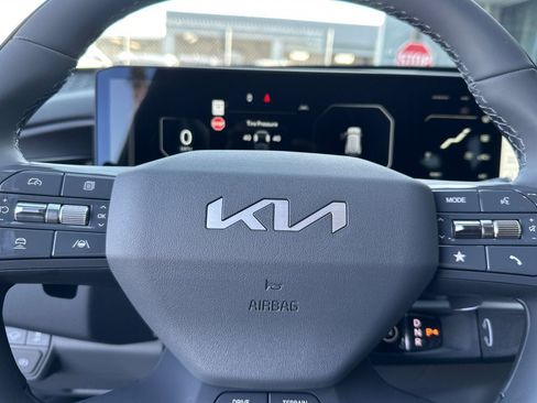 New 2026 Kia EV9 Wind image 25