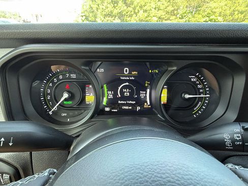 Used 2025 Jeep Wrangler Unlimited Sport S 4xe AWD/4WD image 28