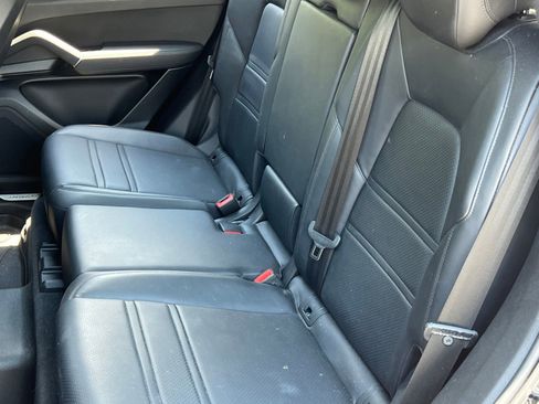 Certified 2020 Porsche Cayenne AWD/4WD image 16