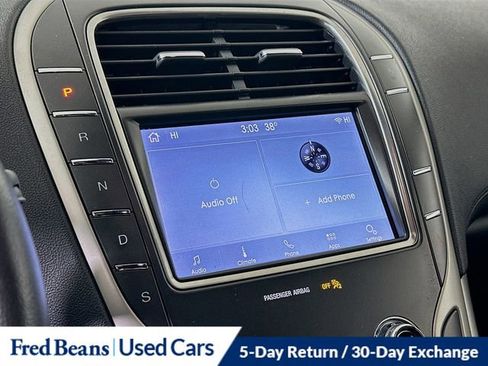 Used 2020 Lincoln Nautilus Premier image 16