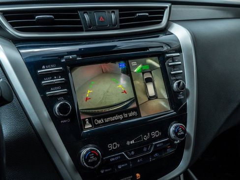 Used 2020 Nissan Murano SL w/ Moonroof Package image 17