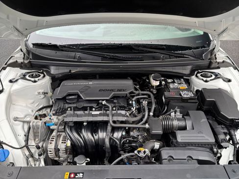 Used 2025 Kia K4 LXS image 32