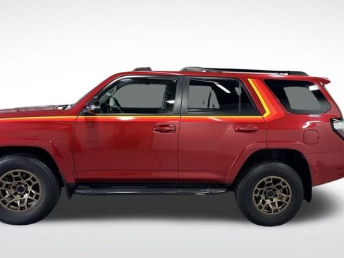 Certified 2023 Toyota 4Runner 40th Anniversary SE image 5