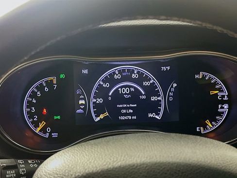 Used 2017 Jeep Grand Cherokee Limited AWD/4WD image 5