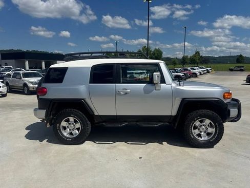 Used 2008 Toyota FJ Cruiser 4WD image 11