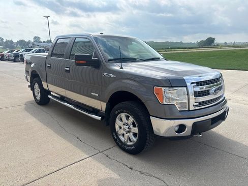 Used 2014 Ford F150 XLT w/ Equipment Group 302A Luxury AWD/4WD image 3