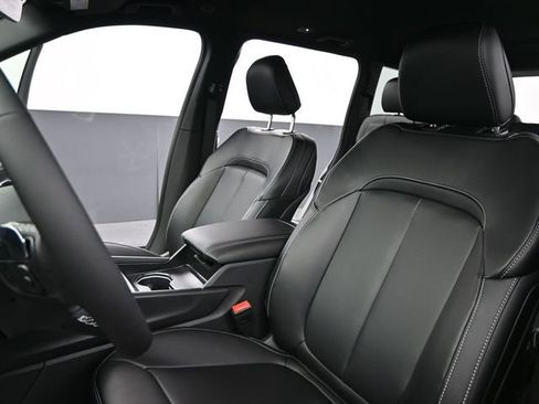 New 2026 Jeep Grand Cherokee Limited image 11