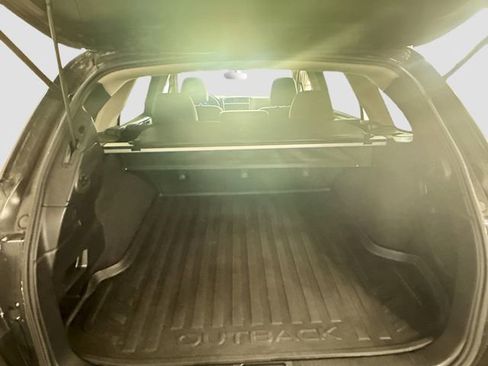 Used 2018 Subaru Outback 2.5i Limited image 26
