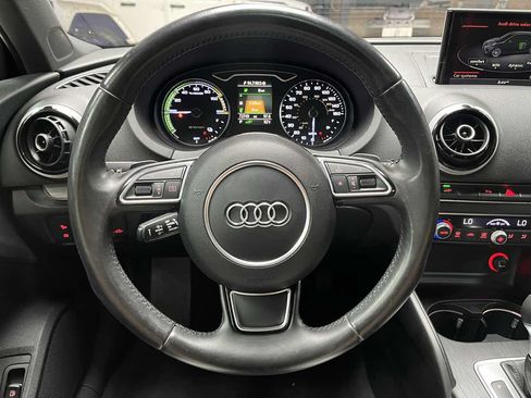 Used 2016 Audi A3 e-tron Premium Plus w/ Premium Plus Package FWD image 10