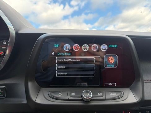 Used 2016 Chevrolet Camaro SS image 18