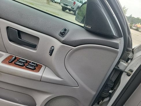 Used 2005 Mercury Sable LS FWD image 11